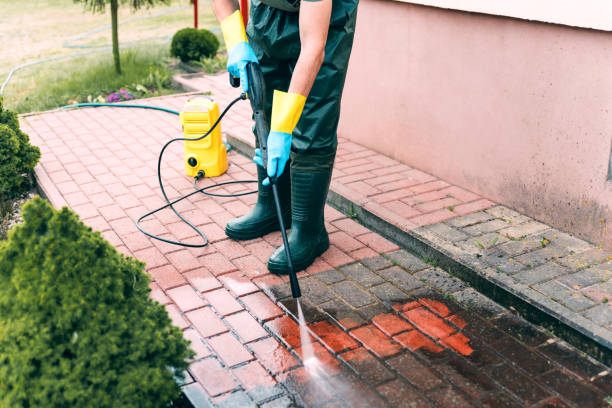Best Pool Deck Cleaning  in Temesl Valley, CA